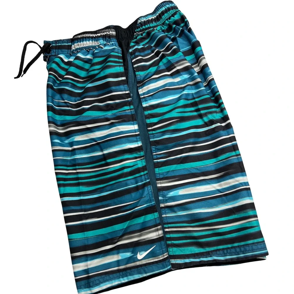 Nike Board Shorts Mens Large‎ Blue Striped Swim Trunks Athletic Beachwear B17
